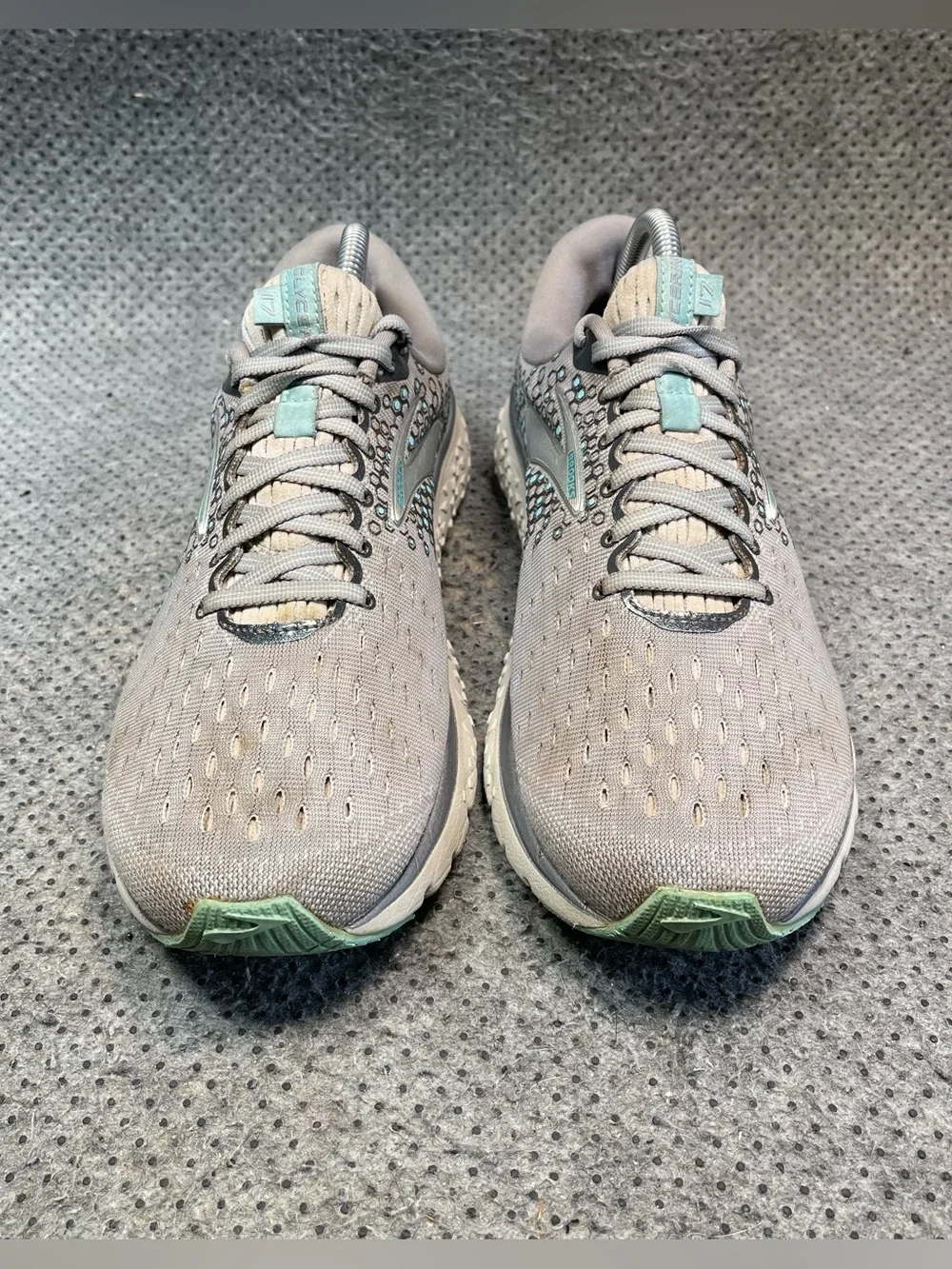 Brooks Glycerin 17 Grey Running Shoes Size 11 Women’s